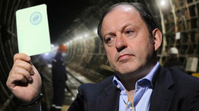 «За мной следят». Дочь Олега Митволя рассказала о краже денег со счетов отца