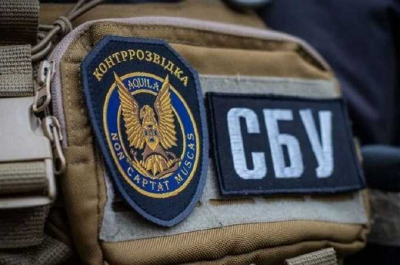 В Днепре расследуют подрыв автомобиля военного, задержаны двое подозреваемых в установке взрывного устройства